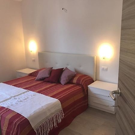 Guest House Montenegro Специя Екстериор снимка