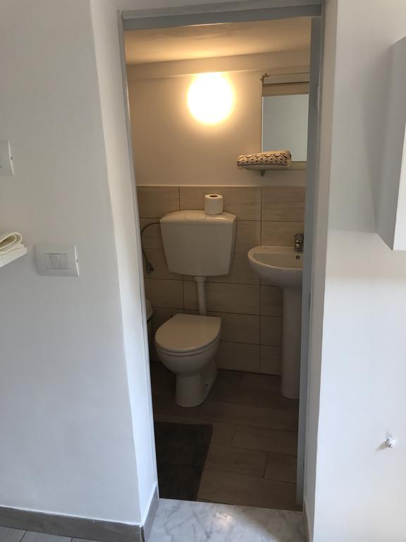 Guest House Montenegro Специя Екстериор снимка